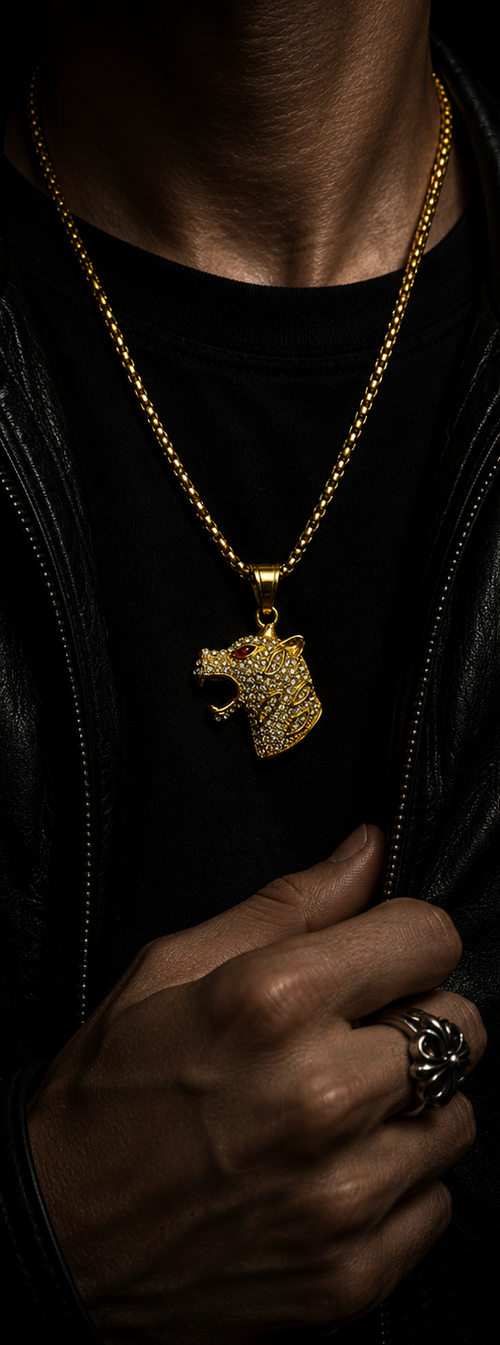 Premium men’s lion pendant in gold finish