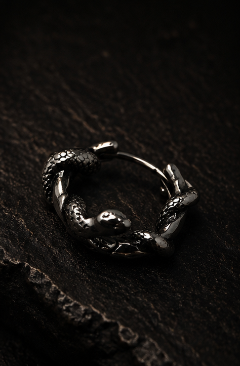 Serpent Noir Earring